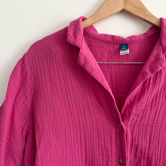 Old Navy Crinkle Gauze Button-Down Short Sleeve Shirt - Picture 4 of 11